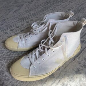 Veja High Top Men’s Shoes
